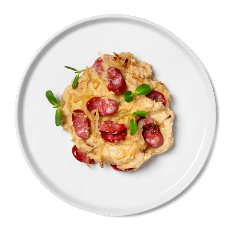 Горохове пюре з ковбасками